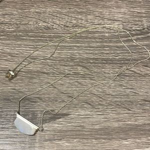 Kendra Scott necklace
